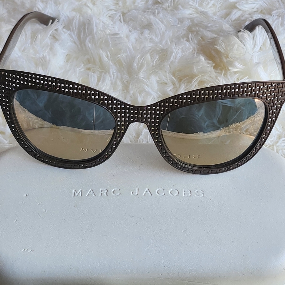 Marc By Marc Jacobs Textured Brown Cat-Eye Sunglasses